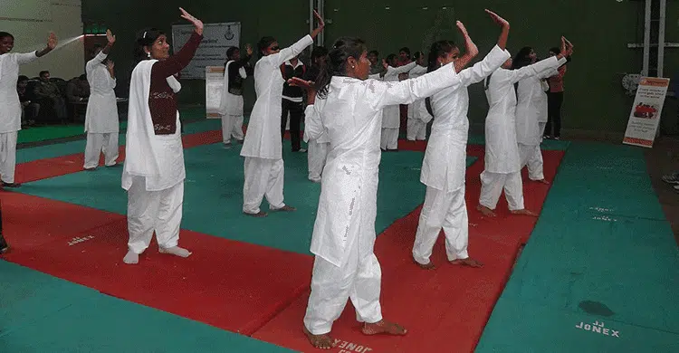Self defence for visually impaired girls